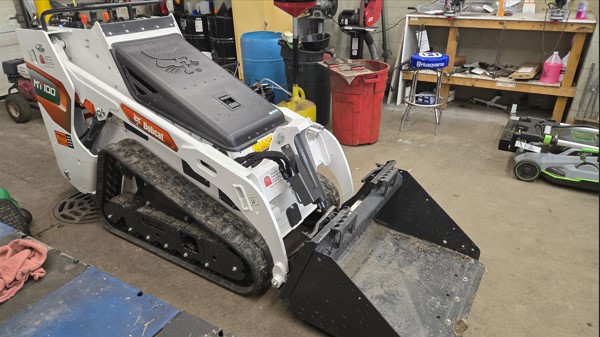 BOBCAT MT 100 MINI LOADER
